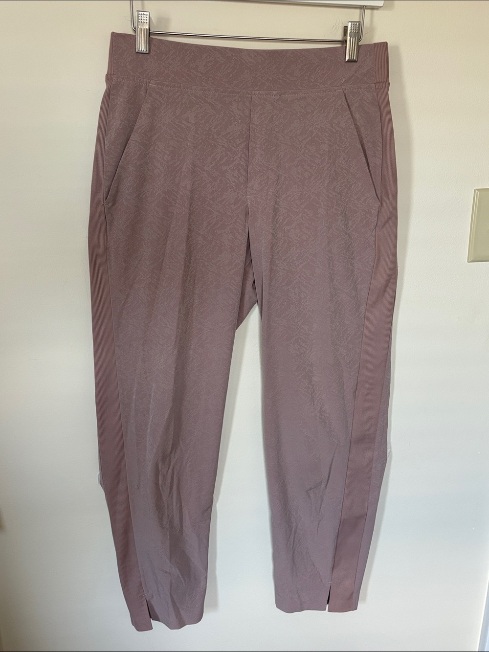Athleta Brooklyn Textured Ankle Pant Jogger Pink Textured Pull-On ActiveWear